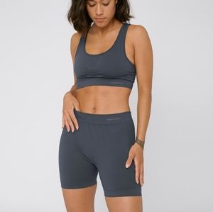 NWOT Organicbasics SilverTech Active Yoga Shorts